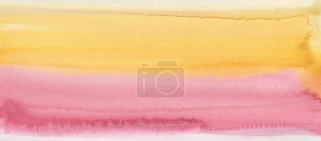 Foto de Tinta acuarela dibujado a mano humo flujo mancha manchas ola paisaje sobre papel mojado textura fondo. Amarillo, rosa beige. - Imagen libre de derechos