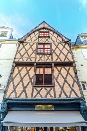Téléchargez les photos : Tours, Indre-et-Loire, France, maison à ossature de bois dans la vieille ville, - en image libre de droit