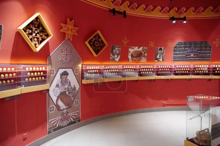 Téléchargez les photos : KOLOMYIE, UKRAINE, 20 AOÛT 2022 : Musée Pysanka, oeuf de Pâques peint, qui fait partie du Musée national d'art populaire Hutsulshchyna et Pokuttya, ville ukrainienne occidentale de Kolomyia - en image libre de droit