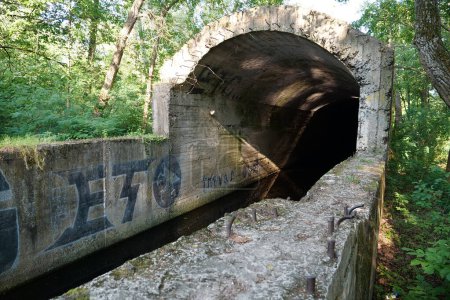 Foto de KYIV, UKRAINE, MAY 1, 2023: Tunnel under Dnipro river on Zhukiv island. Official name - Construction No.1 NKSHS, Object No.1 or Stalin Metro, 1938-1941,for safe and hidden crossing of troops and cargo - Imagen libre de derechos