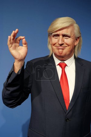 Foto de BUKOVEL, UCRANIA, 5 de octubre de 2022: Cifra de cera de Donald John Trump, empresario, político y 45º presidente de los Estados Unidos de América - Imagen libre de derechos