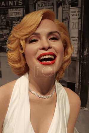 Foto de BUKOVEL, UCRANIA, 5 de octubre de 2022: Figura de cera de Marilyn Monroe. Actriz, modelo y cantante estadounidense, símbolo sexual de los años 50 y principios de los 60 - Imagen libre de derechos