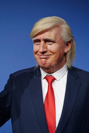 Foto de UCRANIA, BUKOVEL, 5 de octubre de 2022: Cifra de cera de Donald John Trump, empresario, político estadounidense y 45º presidente de los Estados Unidos de América - Imagen libre de derechos