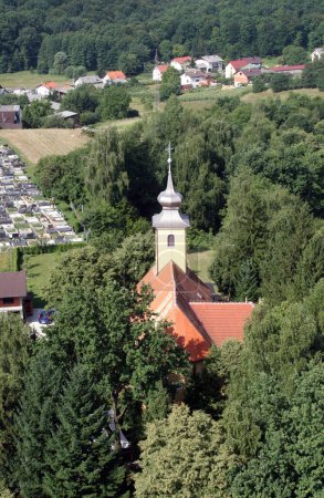 Foto de Iglesia parroquial de San Francisco Javier en Svarca, Karlovac, Croacia - Imagen libre de derechos