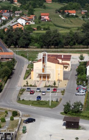 Foto de Centro de Pastoral Parroquial en Hrnetic, Karlovac, Croacia - Imagen libre de derechos