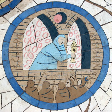 Foto de Santa Clara de Asís, Piso de mosaico frente a la Iglesia de las Bienaventuranzas, el lugar tradicional donde Jesús pronunció el Sermón de la Montaña, Galilea, Israel - Imagen libre de derechos