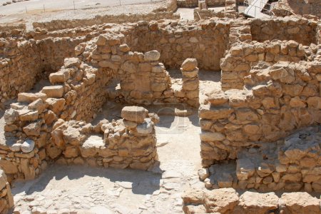Parc national de Qumran, ruines du village adjacent aux grottes des manuscrits de la mer Morte, désert de Judée, Israël