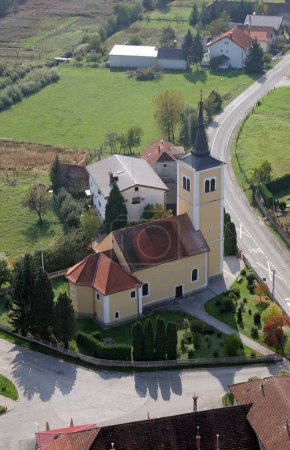 Iglesia parroquial de la Santísima Trinidad en Klenovnik, Croacia