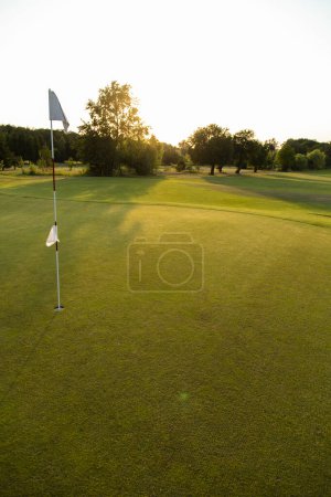 Foto de Campo de golf al amanecer - Imagen libre de derechos