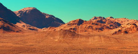 Téléchargez les photos : Mars landscape, 3d render of imaginary mars planet terrain, orange red eroded mars surface, science fiction illustration. - en image libre de droit