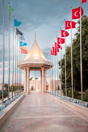 Téléchargez les photos : 13 septembre 2022, Konya, Turkiye : Monument et Mémorial des martyrs de la guerre d'indépendance - en image libre de droit