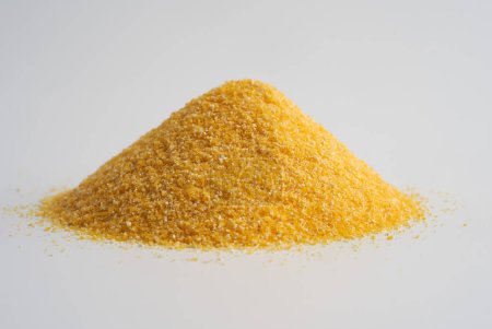 Foto de Primer plano del maíz molido en una harina de maíz gruesa, muy detallada - Imagen libre de derechos