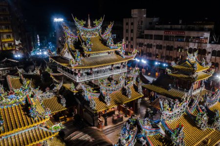 Téléchargez les photos : Yunlin, Taiwan - 11 décembre 2019 : vue aérienne du célèbre temple Beigang Chaotian, Yunlin, Taiwan, Asie - en image libre de droit