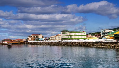Téléchargez les photos : ROSEAU, DOMINIQUE - 5 décembre 2023 : La Dominique est un pays insulaire des Antilles. L'économie des îles se remet encore du blocus de Covid qui a paralysé le tourisme. - en image libre de droit