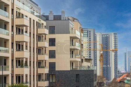 Téléchargez les photos : Nouveaux appartements en copropriété Belgrade Serbie - en image libre de droit