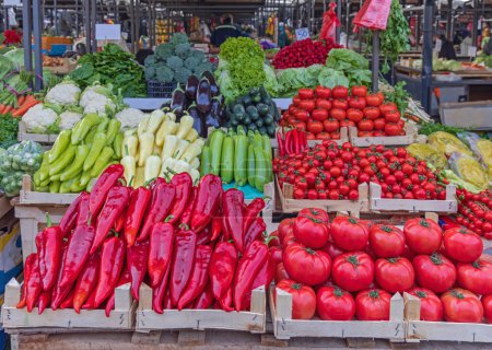 Téléchargez les photos : Production de légumes à l'étal du marché agricole Automne - en image libre de droit