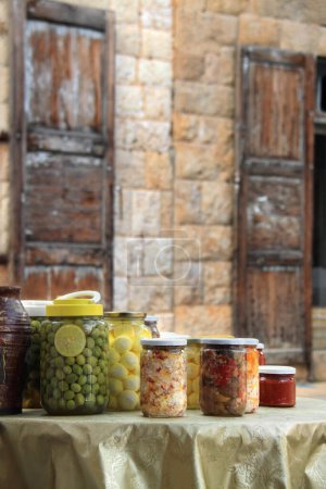 Téléchargez les photos : A traditional store in the village of Douma in Batroun, Lebanon. - en image libre de droit