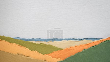 Téléchargez les photos : Paysage de vallée abstrait dans les tons pastel vert et terre - une collection de papiers chiffon faits à la main - en image libre de droit