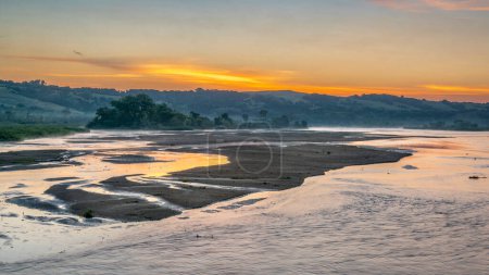 niobrara Nationaler malerischer Fluss in nebraska Sandhügeln, Sommerlandschaft im Morgengrauen