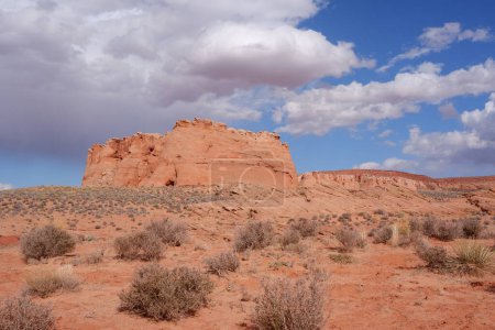Foto de Foto de buttes and canyons in Lake Powell Navajo Tribal Park in Page east of Lechee, Arizona Estados Unidos de América Estados Unidos. - Imagen libre de derechos