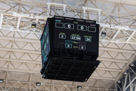 Foto de Big score board hanging in a sports hall - Imagen libre de derechos