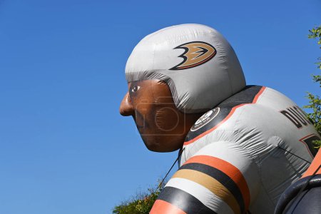 Photo for IRVINE, CALIFORNIA - 14 OCT 2023: Closeup of an inflatable Anaheim Ducks Hockey Player at the Irvine Global Village Festival in the Great Park. - Royalty Free Image