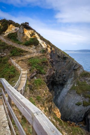 Punta socastro, auch Punta fucino do porco genannt. Klippen und Atlantik Blick, Galicien, Spanien