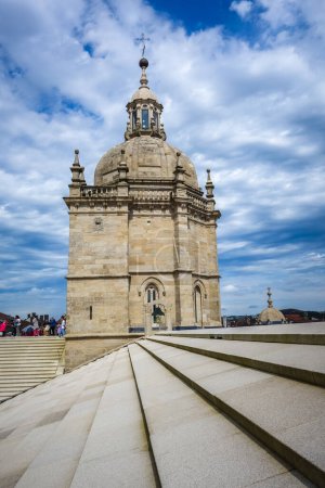 Téléchargez les photos : Saint-Jacques-de-Compostelle - Espagne - 3 juillet 2022 : vue sur la cathédrale depuis le toit - en image libre de droit