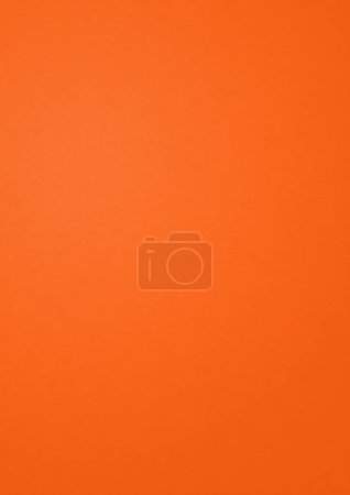 Foto de Fondo de textura de papel naranja neón. fondo de pantalla vertical limpio - Imagen libre de derechos