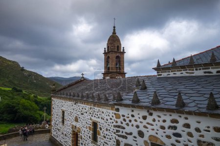 Téléchargez les photos : Teixido - Espagne - 6 juillet 2022 : Église de San Andres - en image libre de droit