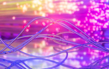 Téléchargez les photos : Tourbillon au néon de câble à fibre optique avec virages courbes à partir de flux de lignes - en image libre de droit