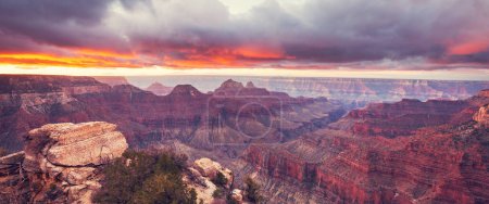 Paysages pittoresques du Grand Canyon, Arizona, États-Unis. Beau fond naturel. Vue du lever du soleil.