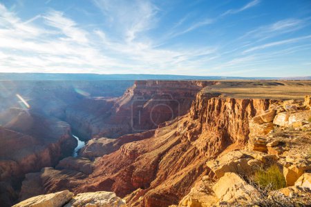 Foto de Pintorescos paisajes del Gran Cañón, Arizona, EE.UU. Hermoso fondo natural. Vista del amanecer. - Imagen libre de derechos