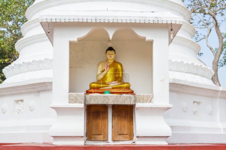 Téléchargez les photos : Statue de Bouddhas dans le temple bouddhiste, Myanmar, Asie - en image libre de droit