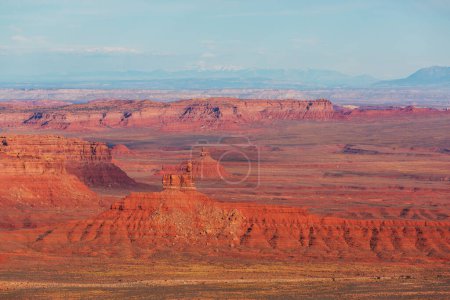 Téléchargez les photos : Beaux paysages du désert américain, États-Unis. Scène du lever du soleil. - en image libre de droit