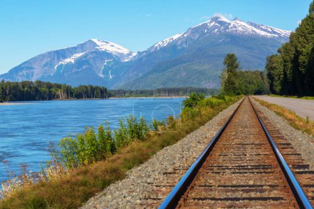Foto de Ferrocarril en las montañas canadienses - Imagen libre de derechos