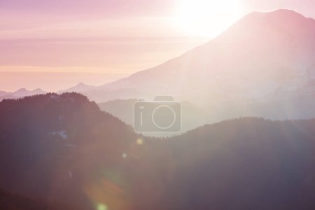 Téléchargez les photos : Parc national du Mont Rainier au lever du soleil, États-Unis, Washington - en image libre de droit
