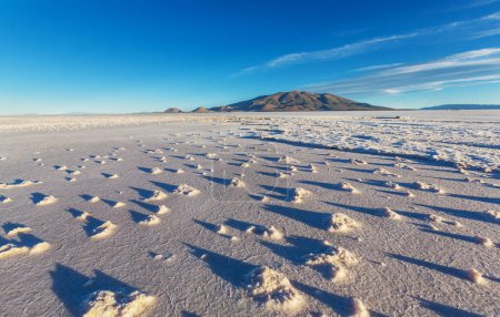 Ojo del Mar en un desierto de sal en la provincia de Jujuy, Argentina
