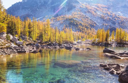 Foto de Hermosa zona salvaje de los lagos alpinos en Washington, EE.UU. - Imagen libre de derechos