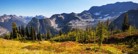 Foto de Hermoso pico de montaña en North Cascade Range, Washington, EE.UU. - Imagen libre de derechos