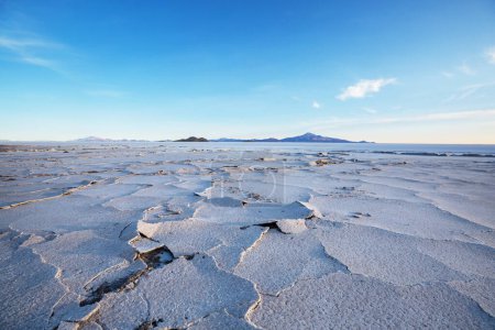 Téléchargez les photos : Paysages déserts insolites à Salar de Uyuni, Bolivie, Amérique du Sud - en image libre de droit