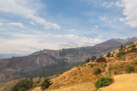 Téléchargez les photos : Paysages ruraux en Andes, Pérou, Amérique du Sud - en image libre de droit