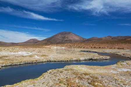 Foto de Fantásticos paisajes escénicos del norte de Chile, desierto de Atacama. Hermosos paisajes naturales inspiradores. - Imagen libre de derechos