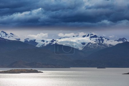 Téléchargez les photos : Général Carrera Lake, Carretera Austral, Patagonie - Chili. Beaux paysages naturels en Amérique du Sud - en image libre de droit