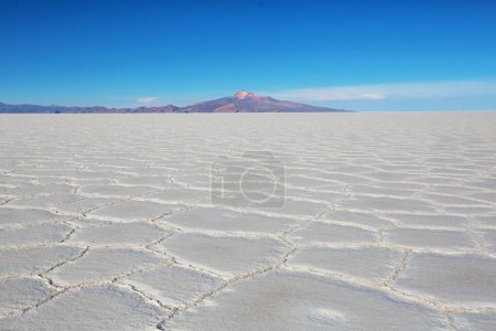 Téléchargez les photos : Paysages déserts inhabituels à Salar de Uyuni, Bolivie, Amérique du Sud - en image libre de droit