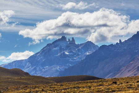 Foto de Increíbles paisajes de montaña en Valle Hermosa, Argentina, América del Sur - Imagen libre de derechos