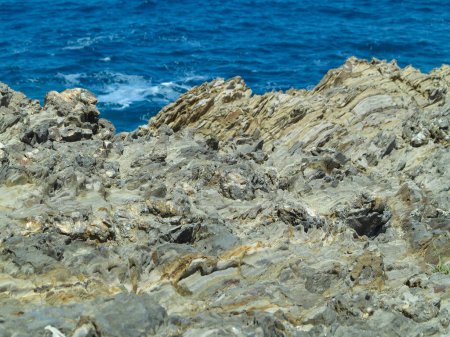 Foto de Hermosa vista panorámica de la costa rocosa del mar Mediterráneo - Imagen libre de derechos