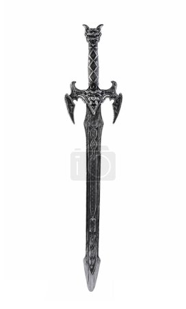 Fantasy-Kriegerschwert isoliert auf weißem Hintergrund mit Clipping-Pfad