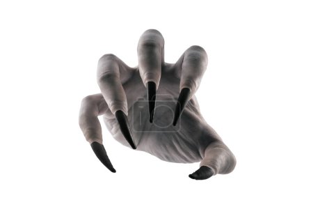 Téléchargez les photos : Main monstre effrayant avec des griffes noires isolées sur fond blanc avec chemin de coupe - en image libre de droit