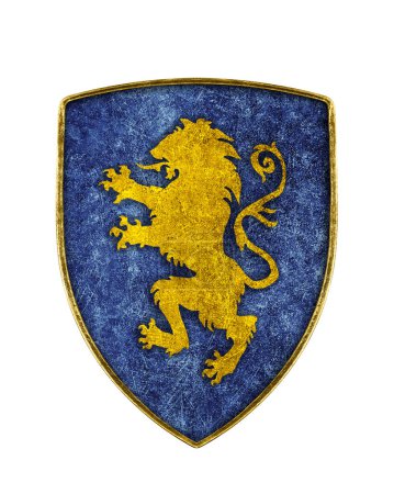Foto de Escudo decorado medieval dorado con león aislado sobre fondo blanco - Imagen libre de derechos